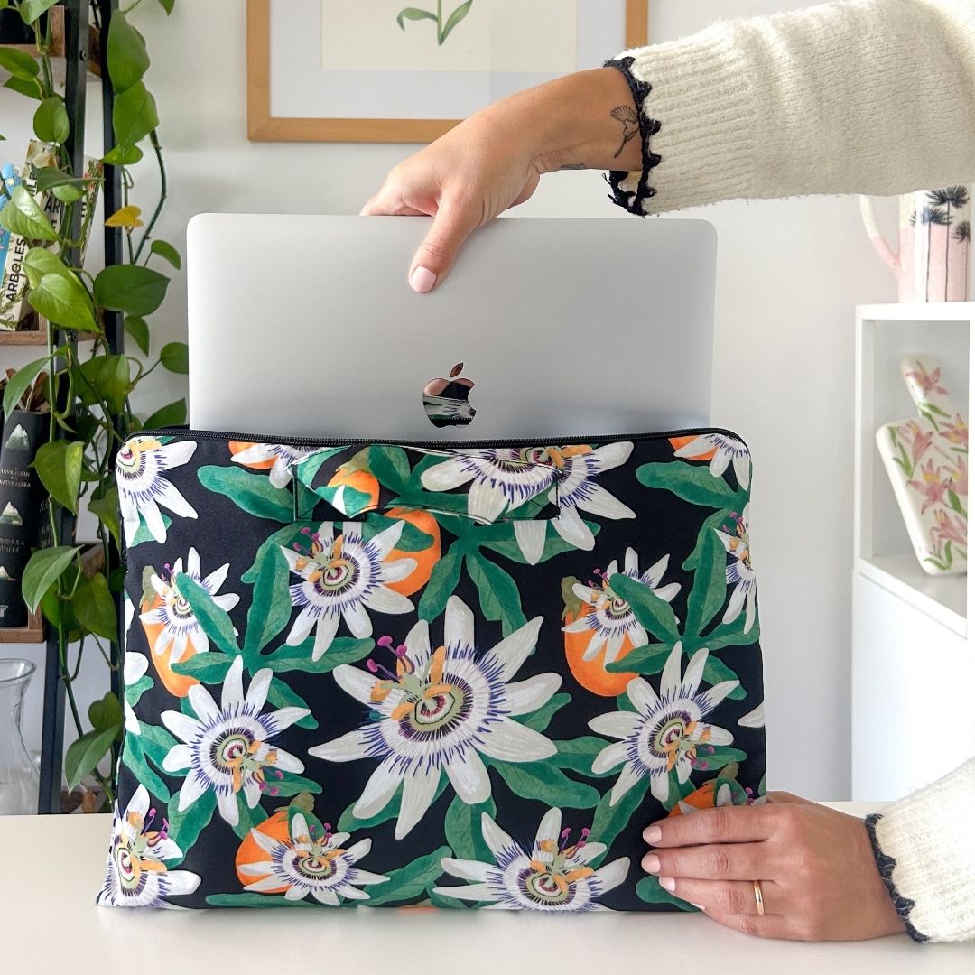 Funda notebook pasionaria
